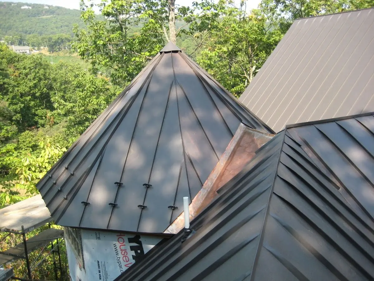 Professional Roof Tarp Installation by Craftsman Roofing in Locklears Knoll